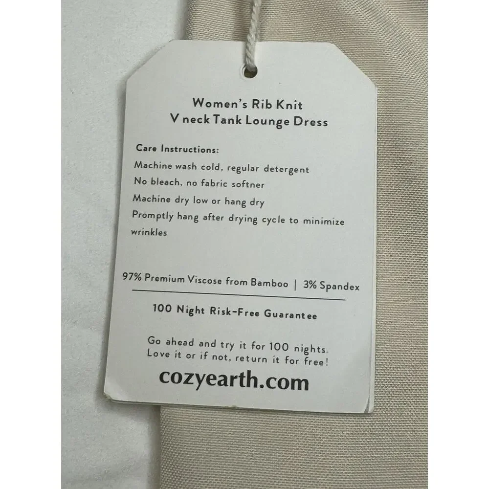 NWT Cozy Earth Gray Or Cream Colored Zippered Protective Dust Bags